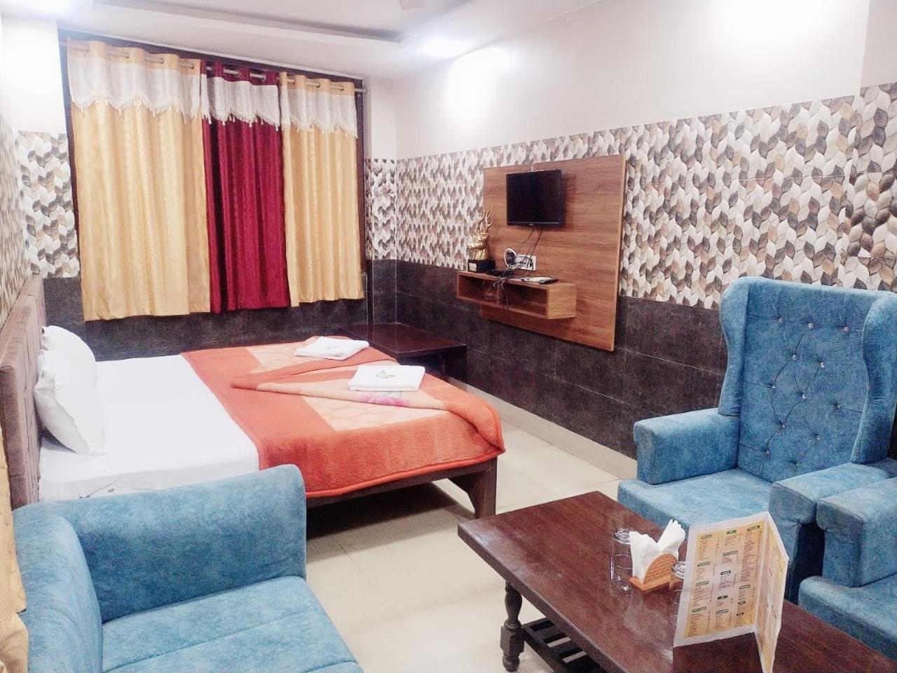 Hotel Vishal Palace Unnao Exterior photo